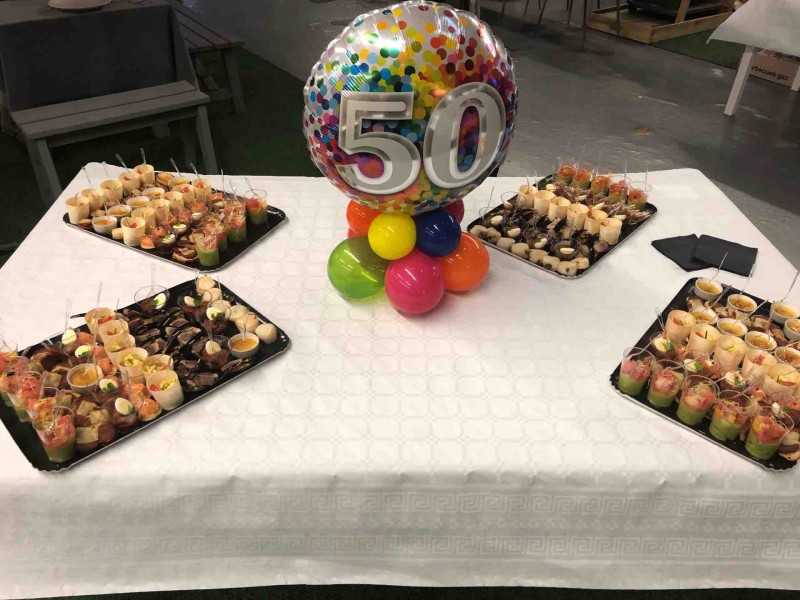 Livraison d’un cocktail dînatoire pour un anniversaire d’entreprise à Mérignac